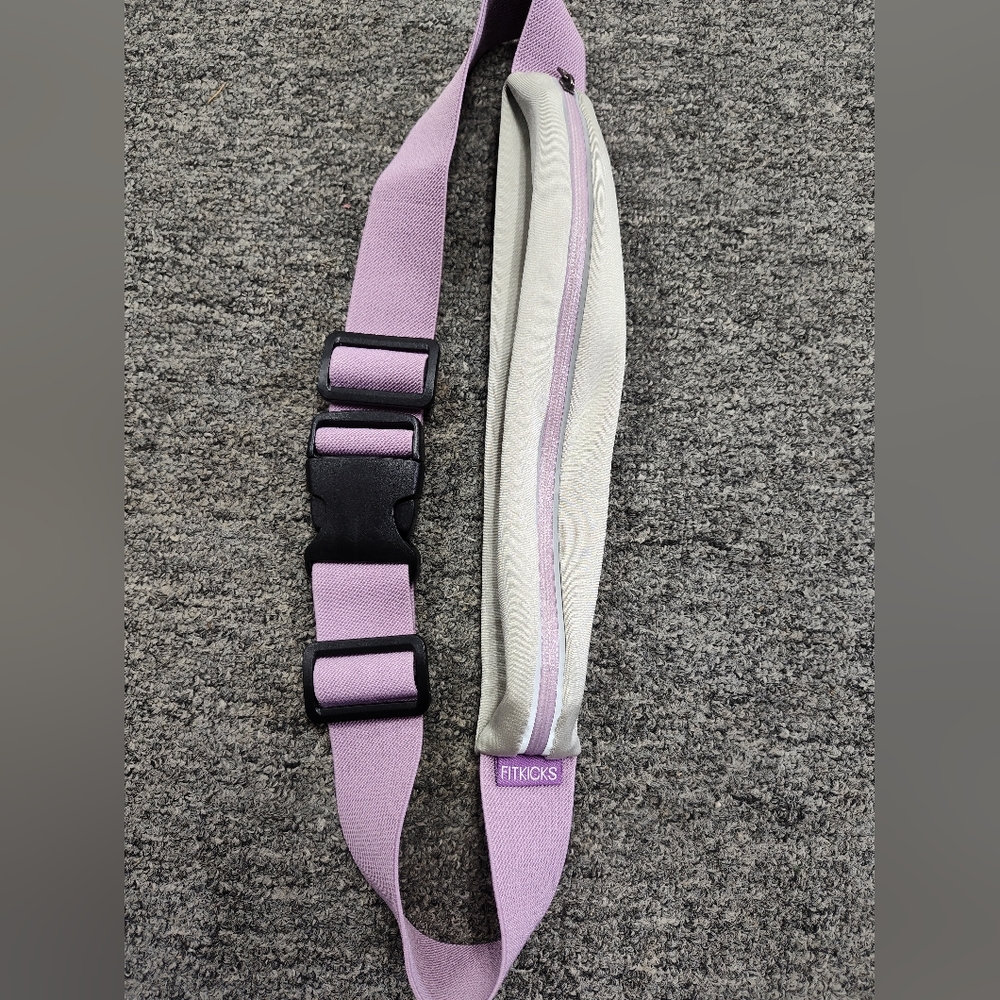 Fitkicks athletic accessory belt